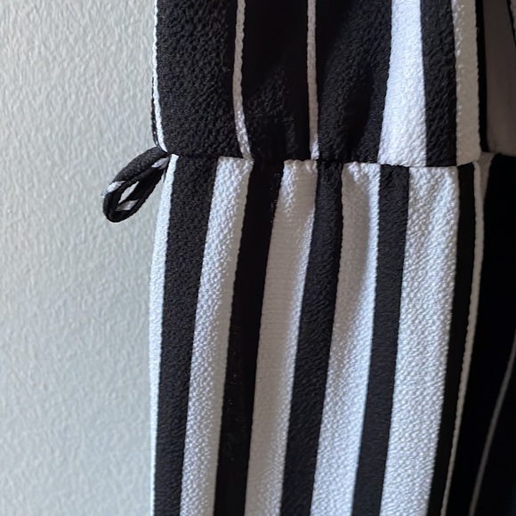 Revamped jumpsuit Black and white striped Wide leg (Never Worn) Size S - Picture 7 of 7
